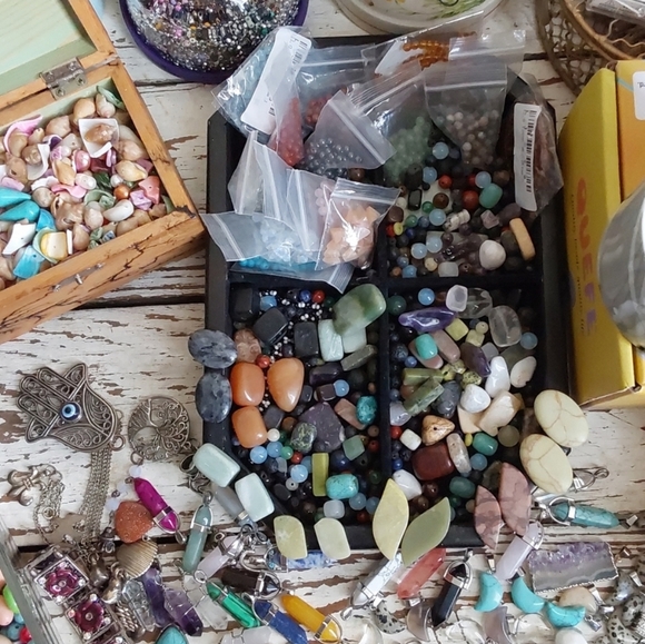 Copper and Jade Earring/Ear Decor - Picture 6 of 11